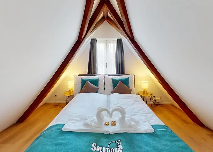 Zentral Altstadt - Bahnhofsnah - - Bernina Express - Solution-grischun تشر