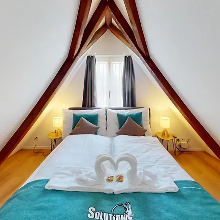 Zentral Altstadt - Bahnhofsnah - - Bernina Express - Solution-grischun Cuera